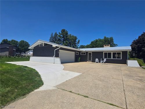 482 Fairwood Dr, Tallmadge, OH, 44278-2026 | Card Image