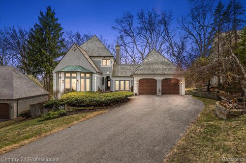 5423 Bristol Parke Dr, Clarkston, MI, 48348-4801 | Card Image