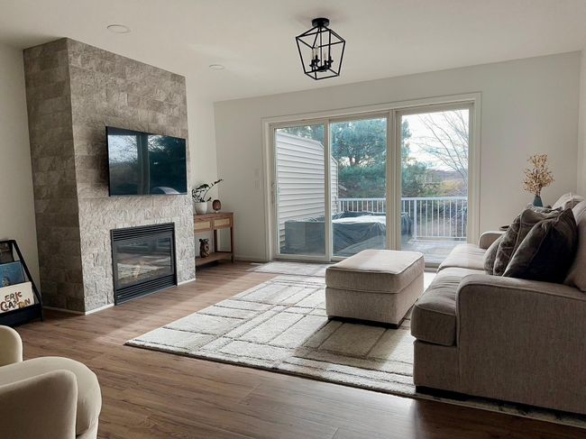 Living Room | Image 12