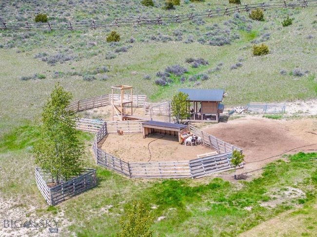 251 Fawn Meadow Rd, House other with 5 bedrooms, 4 bathrooms and null parking in Manhattan MT | Image 51