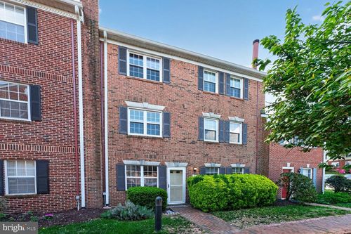 16-1625 S Barton St, ARLINGTON, VA, 22204-4855 | Card Image