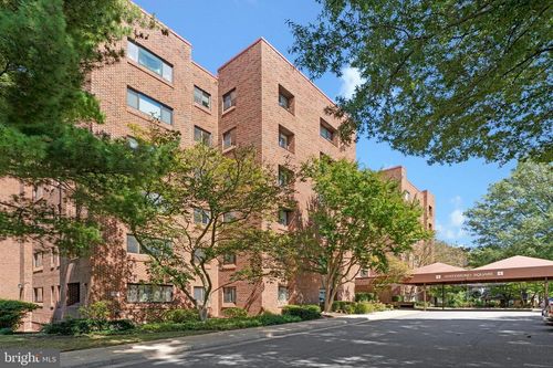 apt-402-11500 Fairway Dr, Reston, VA, 20190-4456 | Card Image