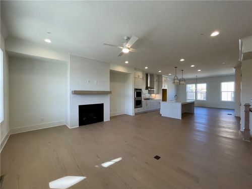 42-130 Chiswick Cir, Alpharetta, GA, 30009-5533 | Card Image