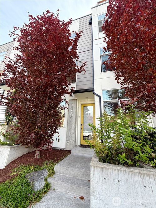1120 24th Ave S, Seattle, WA, 98144-3037 | Card Image