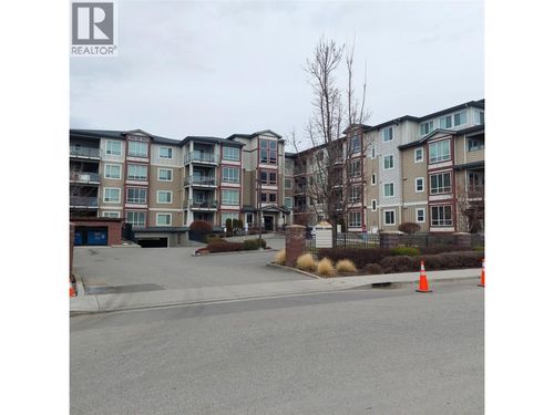 122-850 Saucier Ave, Kelowna, BC, V1Y6A3 | Card Image