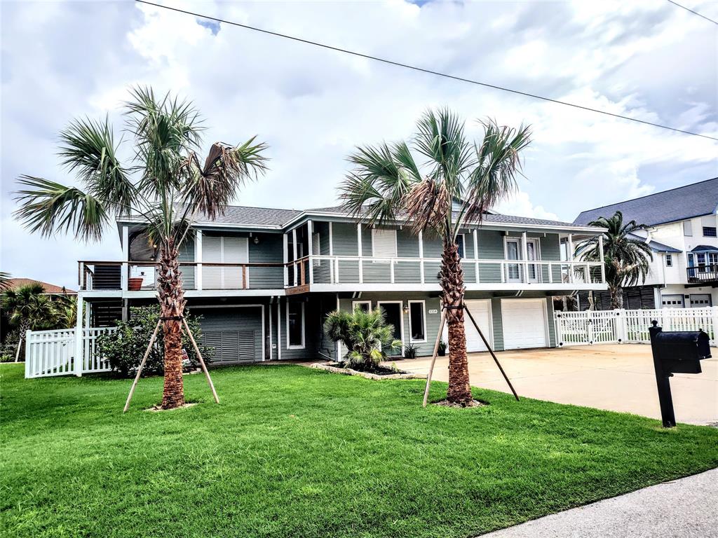 Oahu Dr, Galveston, TX 77554
