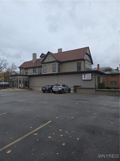 104 Linwood Ave, Buffalo, NY, 14209-2004 | Card Image
