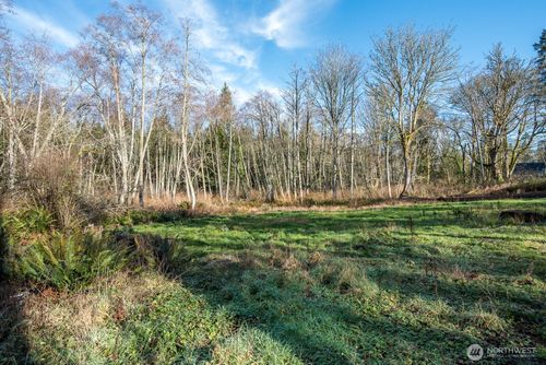 105 N Sunrise Blvd, Camano Island, WA, 98282-8761 | Card Image