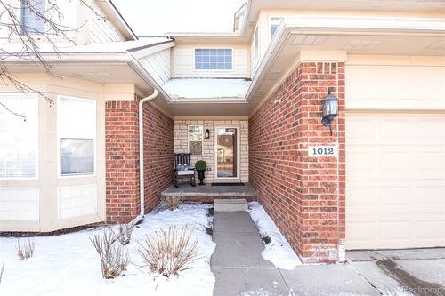 1012 Paddock Ln, South Lyon, MI, 48178-8064 | Card Image