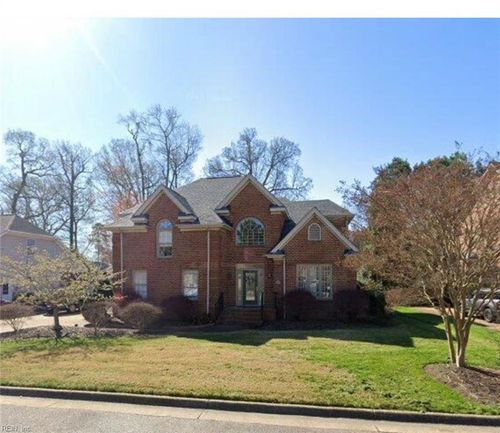 305 Fairway Ln, Yorktown, VA, 23693-5626 | Card Image