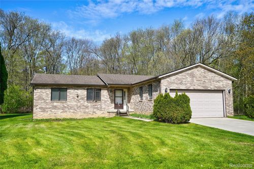 2281 Nandi Hills Trl, Swartz Creek, MI, 48473-7912 | Card Image