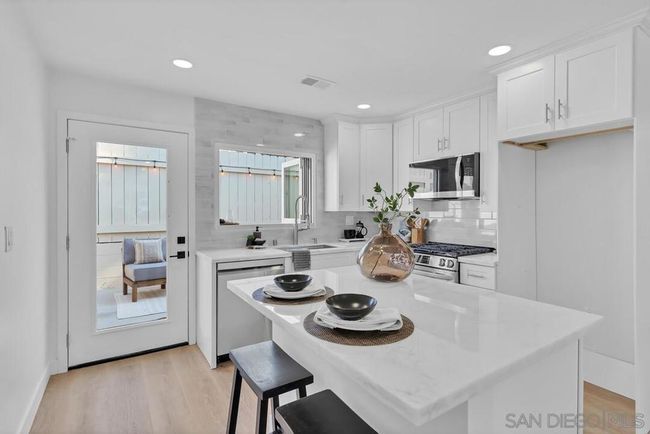 1929 Missouri St, House other with 3 bedrooms, 2 bathrooms and 2 parking in San Diego CA | Image 9