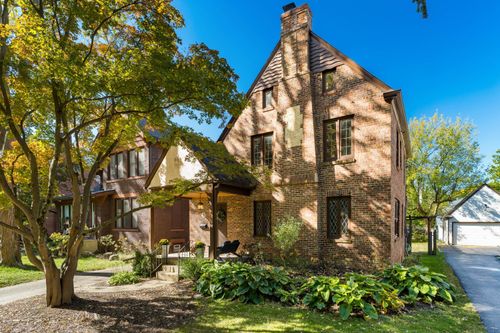 49 N Cassingham Rd, Bexley, OH, 43209-1459 | Card Image