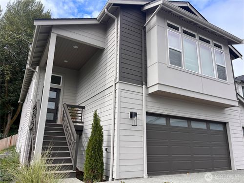 15227 51st Ave S, Tukwila, WA, 98188-2332 | Card Image