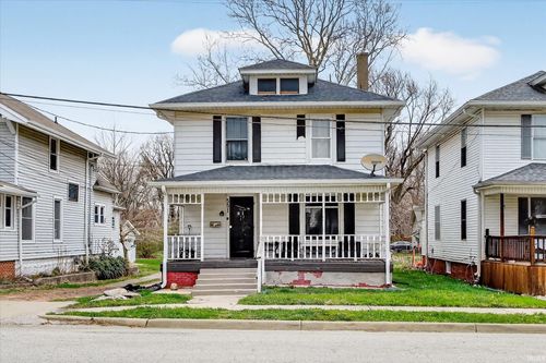 551 S Jackson St, Frankfort, IN, 46041-2437 | Card Image