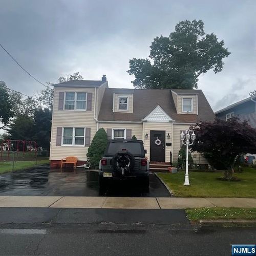 165 Woods Avenue, Bergenfield, NJ, 07621 | Card Image