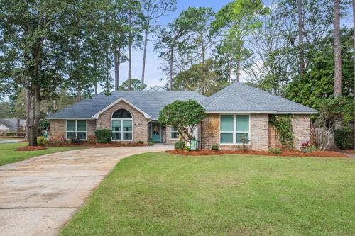 34 Southwind Ct, Niceville, FL, 32578-4807 | Card Image