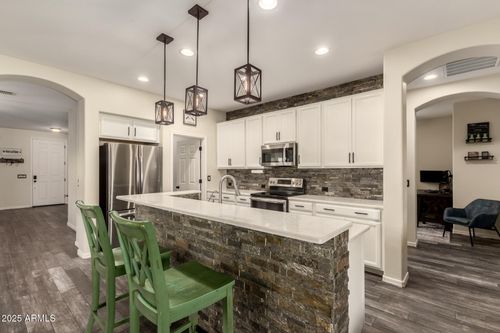 538 W Gum Tree Ave, San Tan Valley, AZ, 85140-8055 | Card Image