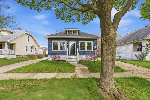 536 N 61st Street, Wauwatosa, WI, 53213 | Card Image