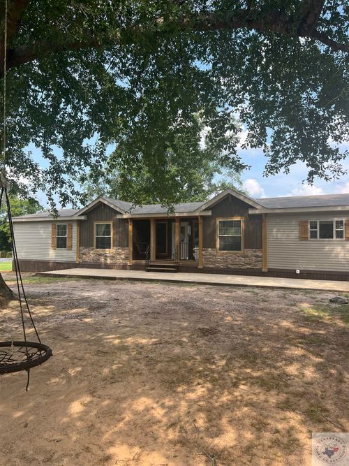 830 County Road 3663, Queen City, TX, 75572-6814 | Card Image
