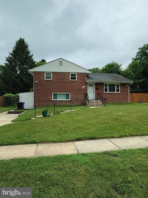 12207 Hunters Ln, ROCKVILLE, MD, 20852-2247 | Card Image