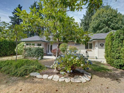5629 Curtis Pl, Sechelt, BC, V7Z0R9 | Card Image