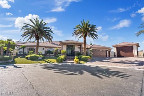 5975 N Campbell Rd, Las Vegas, NV, 89149-3323 | Card Image