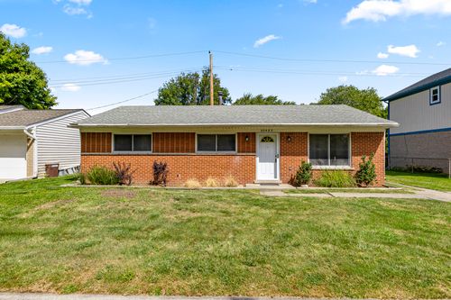 22483 Sunnydale St, Saint Clair Shores, MI, 48081-2423 | Card Image
