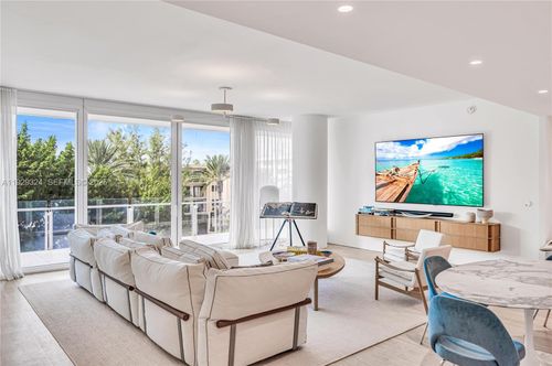 apt-322-9111 Collins Ave, Surfside, FL, 33154-3167 | Card Image