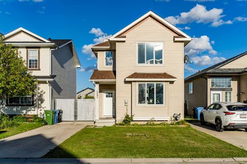 1095 Bridlemeadows Manor Sw, Calgary, AB, T2Y4L1 | Card Image