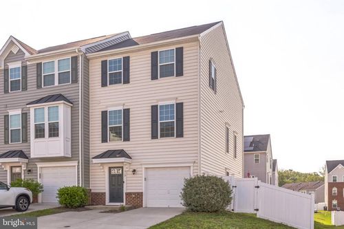 519 Streamview Dr, FREDERICKSBURG, VA, 22405-1241 | Card Image