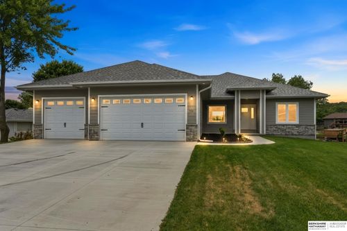 17214 Chalet Dr, Bellevue, NE, 68123-3005 | Card Image