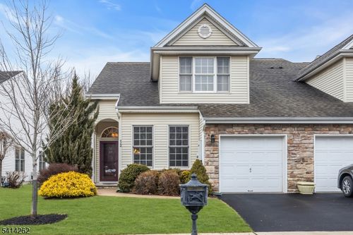 12 Yates Ave, Somerset, NJ, 08873-7289 | Card Image
