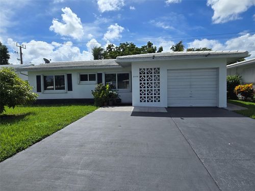 8406 Nw 57th Ct, Tamarac, FL, 33321-4548 | Card Image