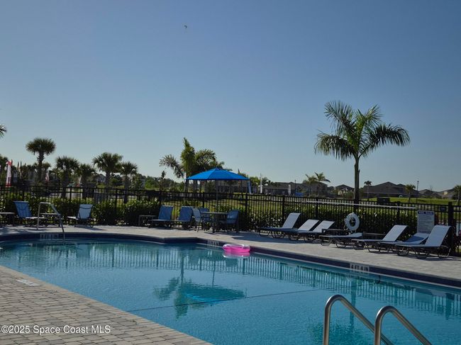 community pool | Image 29