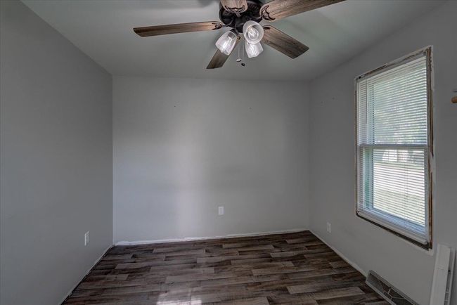 500 2 Nd Ave, House other with 2 bedrooms, 1 bathrooms and null parking in HOLLANDALE WI | Image 18