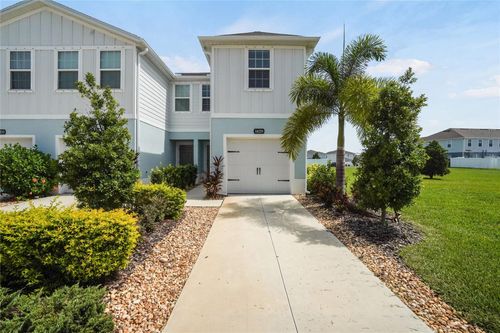14229 Crimson Ave, LAKEWOOD RANCH, FL, 34211-1615 | Card Image