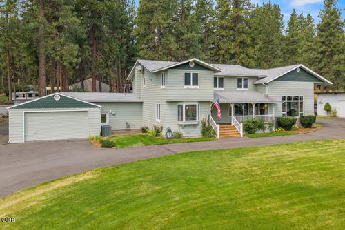9110 Ben Kerns Rd, Klamath Falls, OR, 97601-9167 | Card Image
