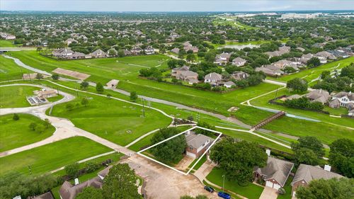 16542 Crossfield Dr, Houston, TX, 77095-3961 | Card Image