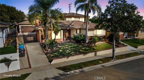 10524 S 8th Pl, Inglewood, CA, 90303-1524 | Card Image