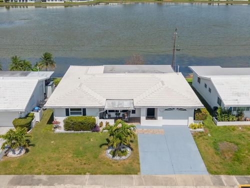 9705 Mainlands Blvd W, PINELLAS PARK, FL, 33782-3819 | Card Image