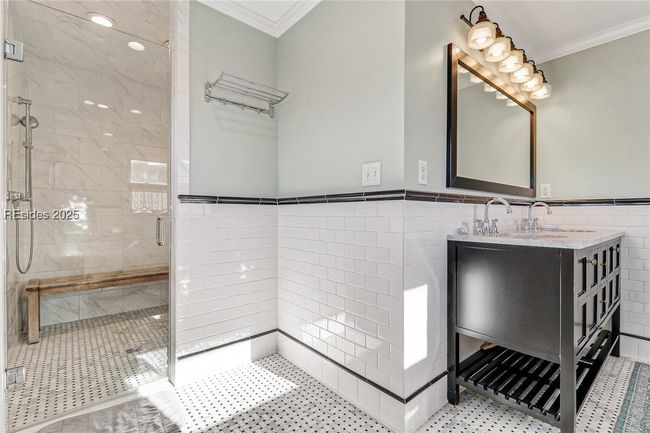 Bathroom | Image 52