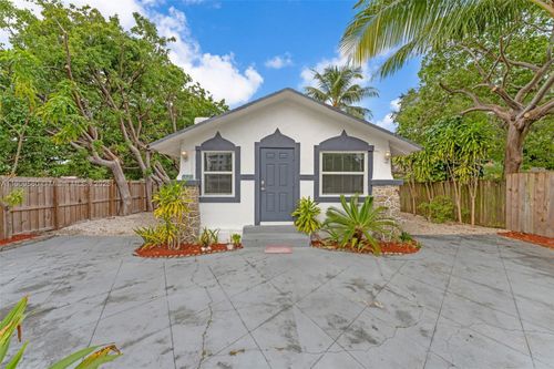 1621 Nw 55th St, Miami, FL, 33142-3113 | Card Image