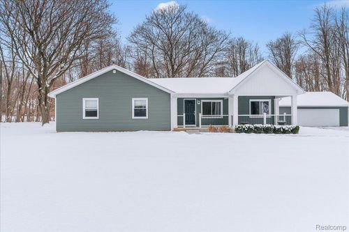 4666 Brighton Rd, Brighton, MI, 48116-9723 | Card Image