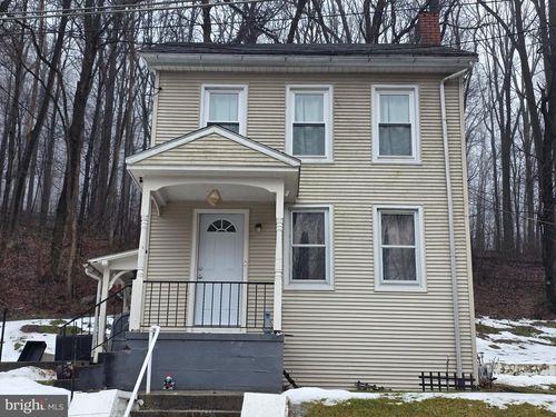 702 Wyomissing Rd, MOHNTON, PA, 19540-8412 | Card Image