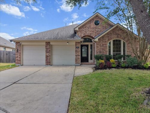 2805 Enchanted Lake Dr, Pearland, TX, 77584-3746 | Card Image