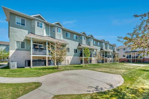 318 Strathcona Cir, Strathmore, AB, T1P0B1 | Card Image