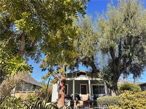 unit-1-211 E Walnut Ave, Monrovia, CA, 91016-7330 | Card Image