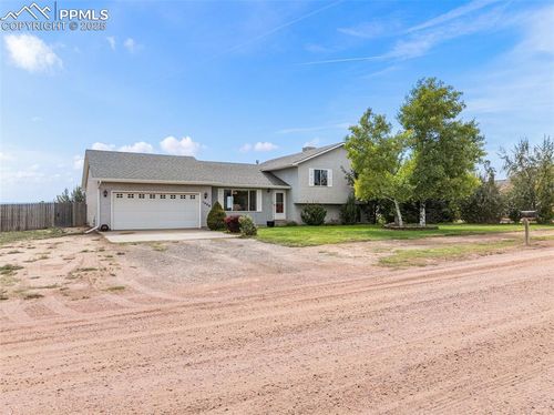 1008 W Broken Bow Dr, Pueblo West, CO, 81007-4094 | Card Image