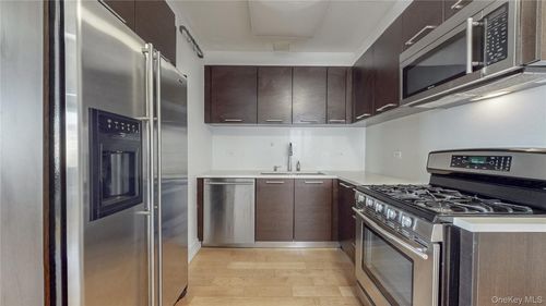 409-64 Yellowstone Blvd, Forest Hills, NY, 11375 | Card Image